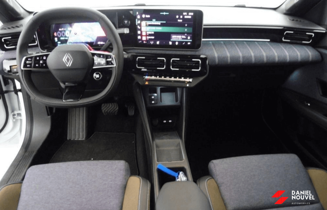 TECHNO E-TECH 150CH AUTONOMIE CONFORT
