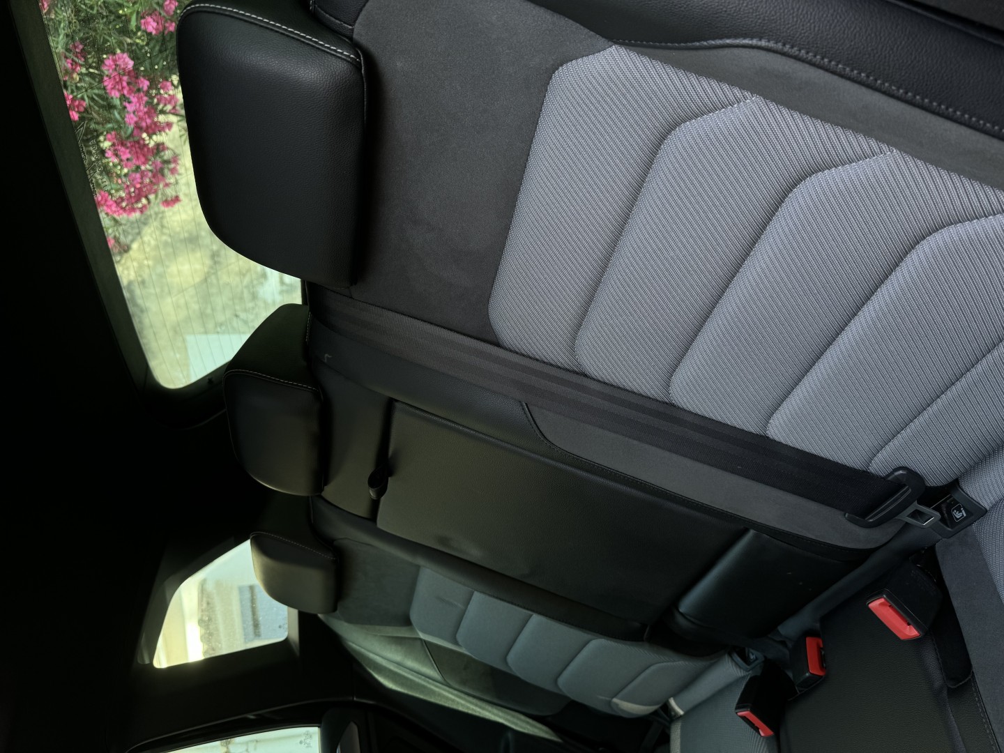 R-line TDI 150ch DSG7